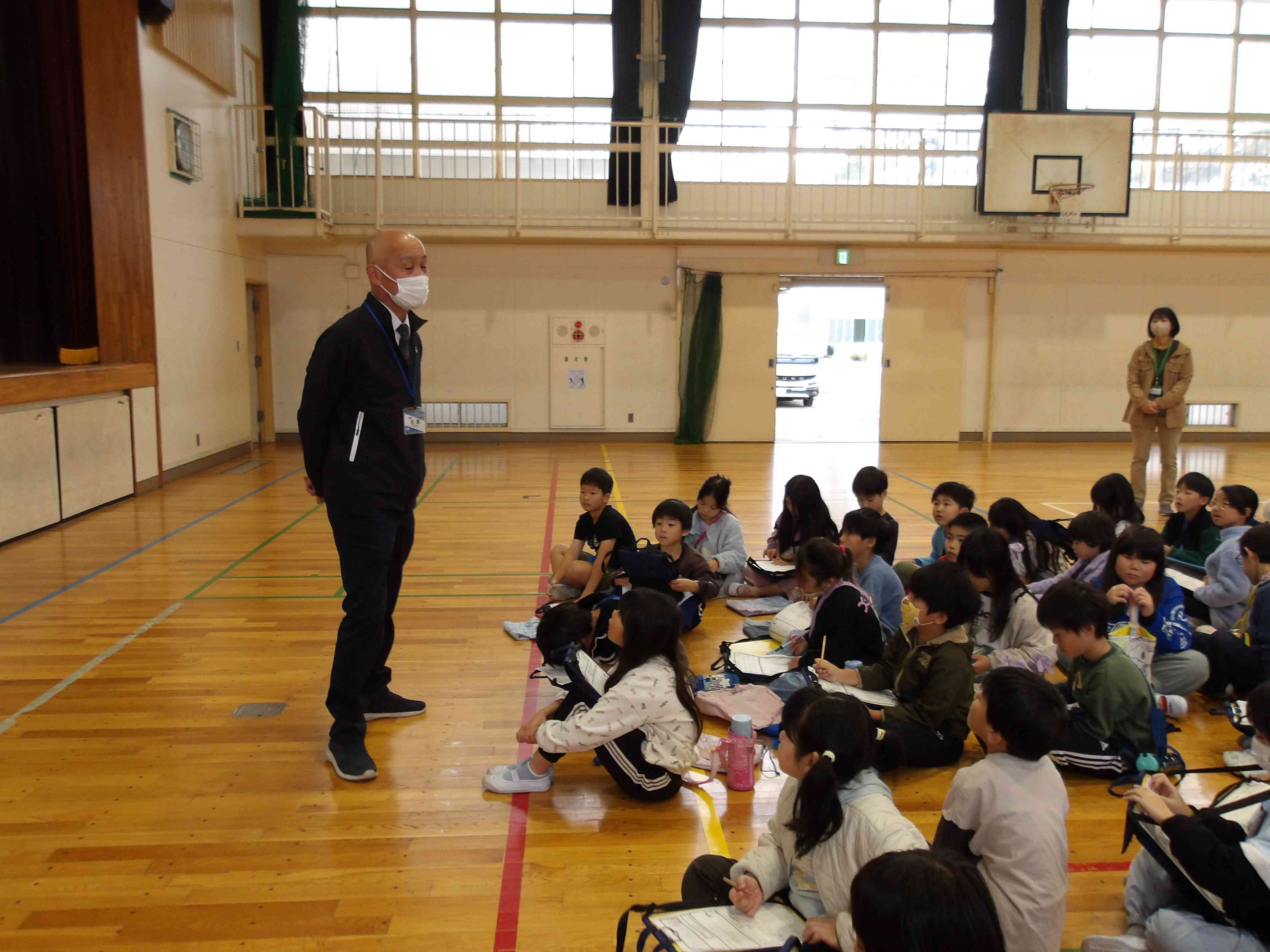 弥栄中学校たんけん